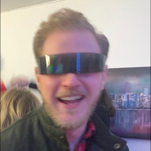 Meet your Posher, Mike